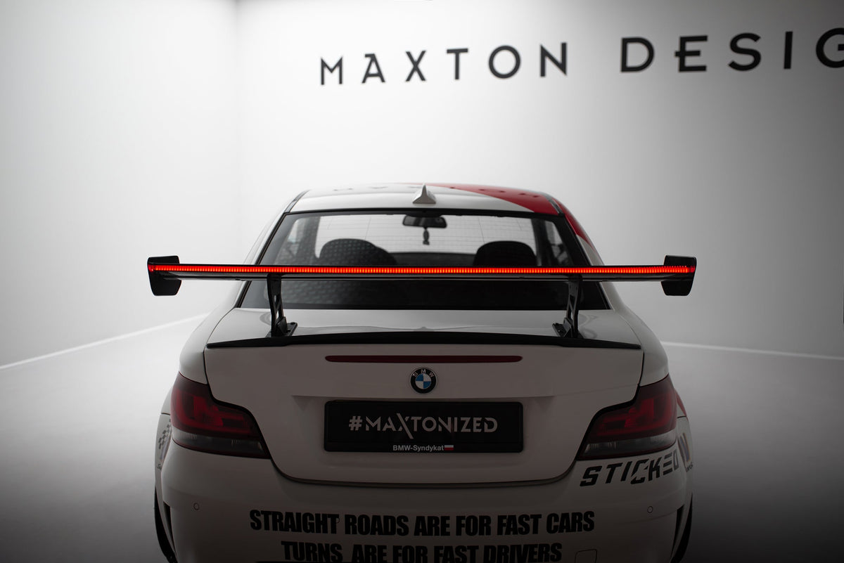 Alerón de carbono con soportes internos V.2 + LED para BMW 1 M E82