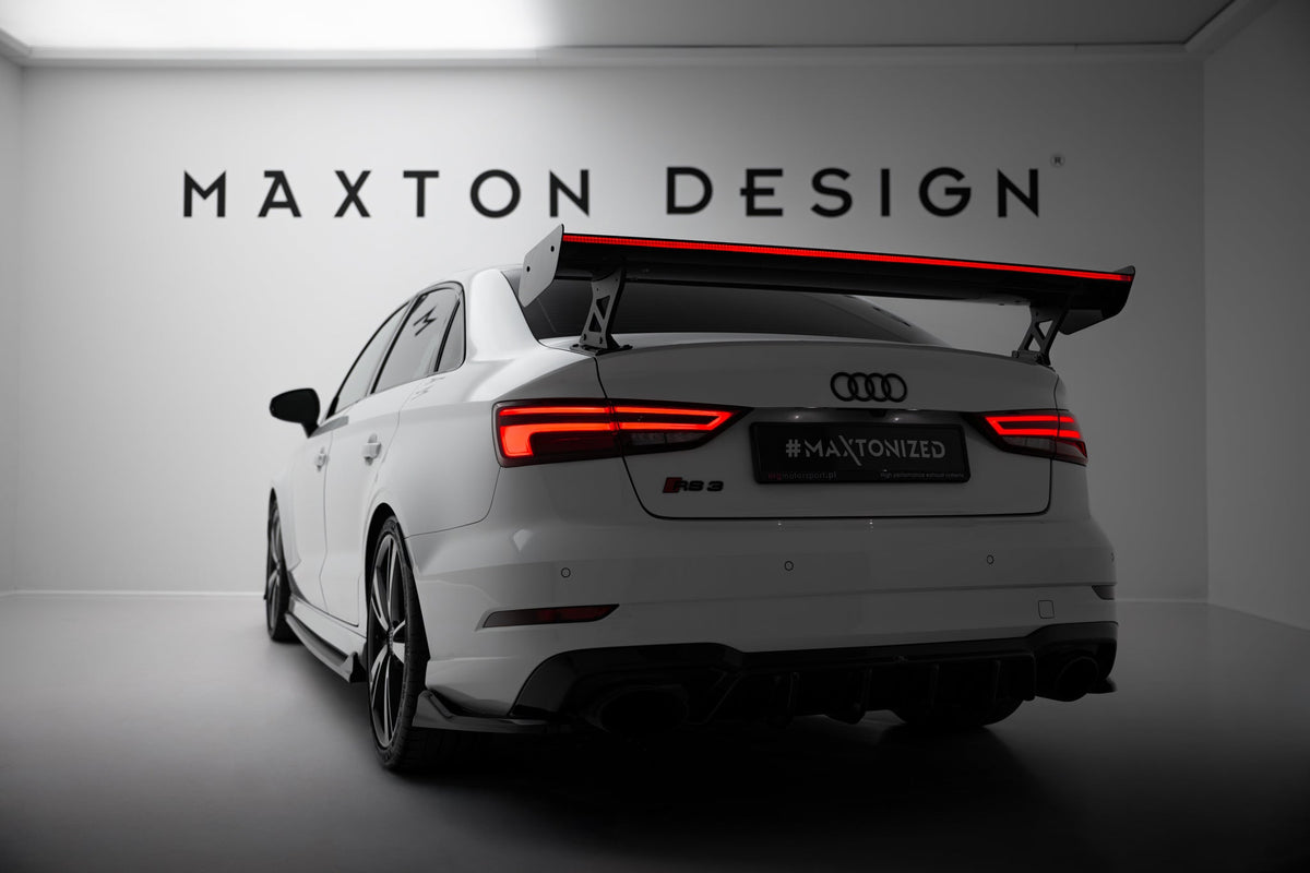 Alerón de carbono con soportes externos + LED para Audi A3 / A3 S-Line / S3 / RS3 Sedan 8V / 8V Facelift
