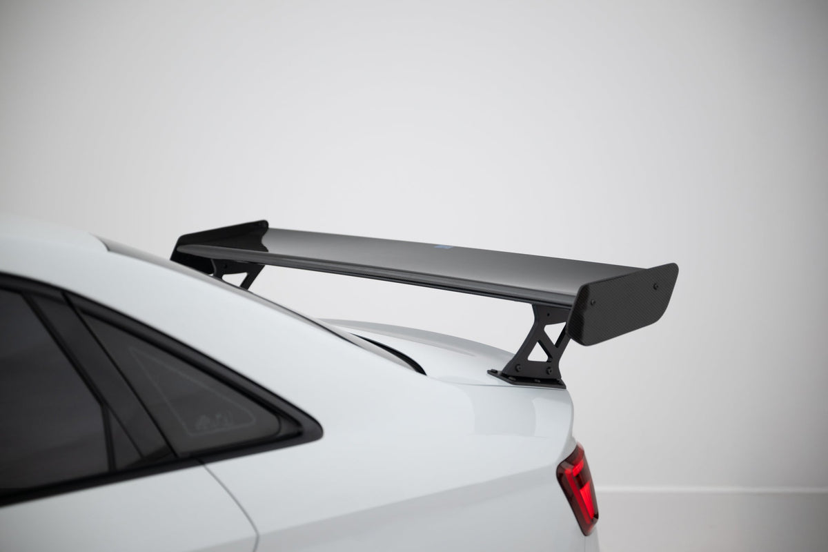 Alerón de carbono con soportes externos + LED para Audi A3 / A3 S-Line / S3 / RS3 Sedan 8V / 8V Facelift