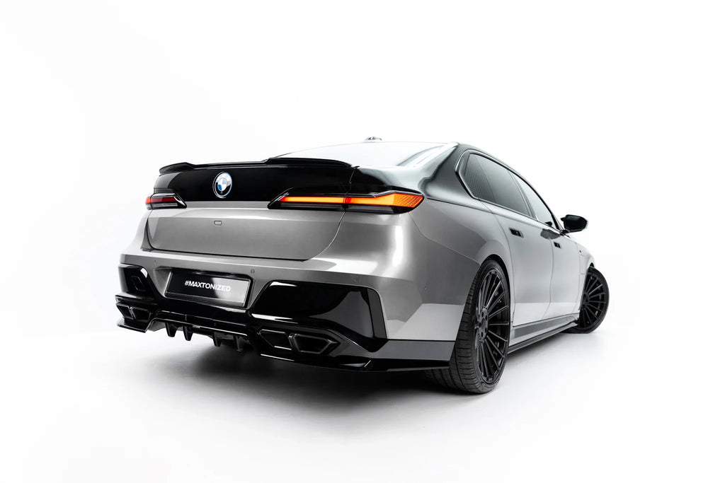 Splitter trasero (con barras verticales) V.2 para BMW M760e G70
