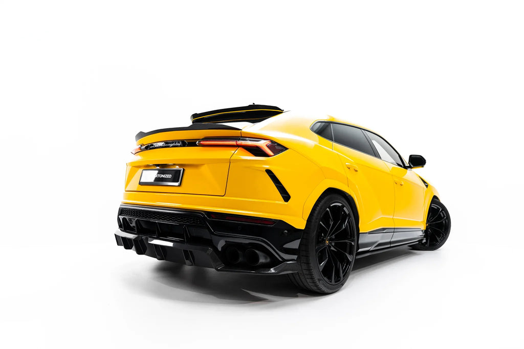 Alerón de portón de fibra de carbono prepreg (inferior) para Lamborghini Urus Mk 1
