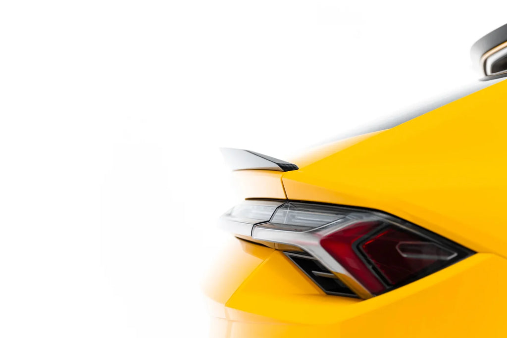 Alerón de portón de fibra de carbono prepreg (inferior) para Lamborghini Urus Mk 1
