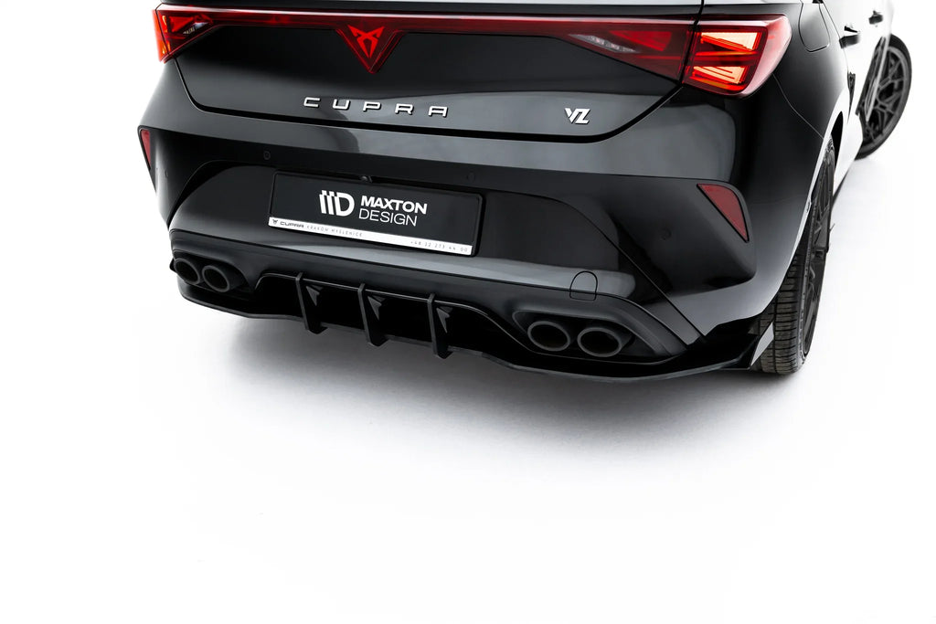 Difusor trasero Street Pro + flaps para Cupra Leon Hatchback Mk1 Facelift
