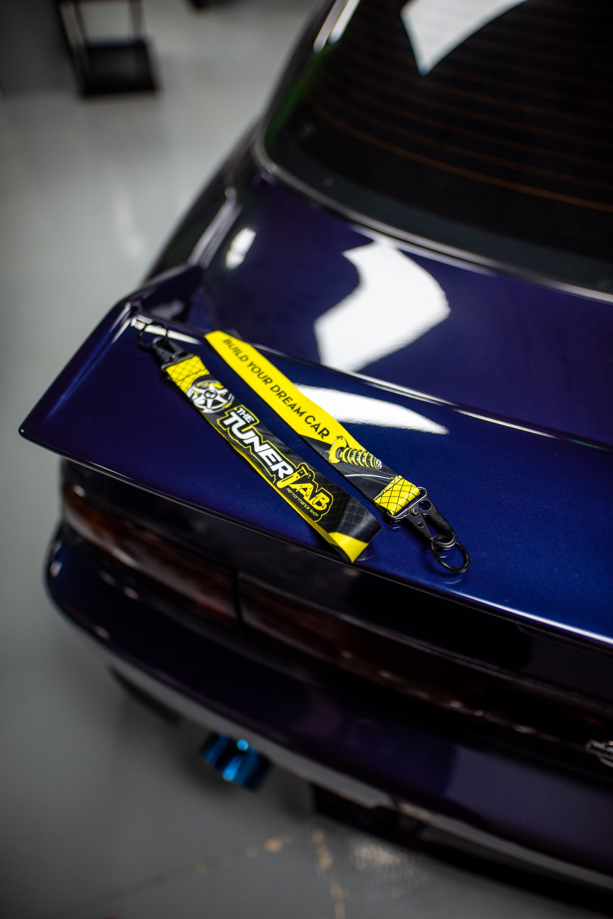 Lanyard amarillo