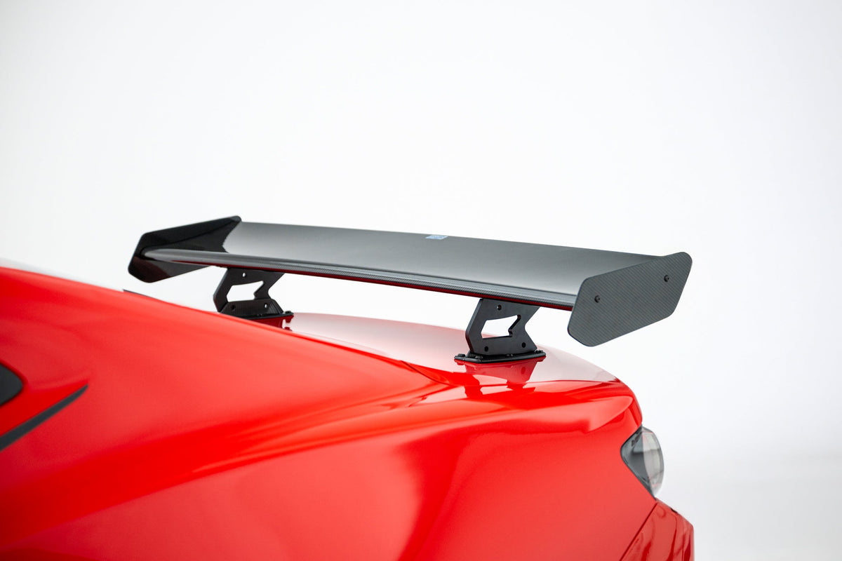 Alerón de carbono con soportes internos + LED para Chevrolet Camaro SS Mk6 Facelift