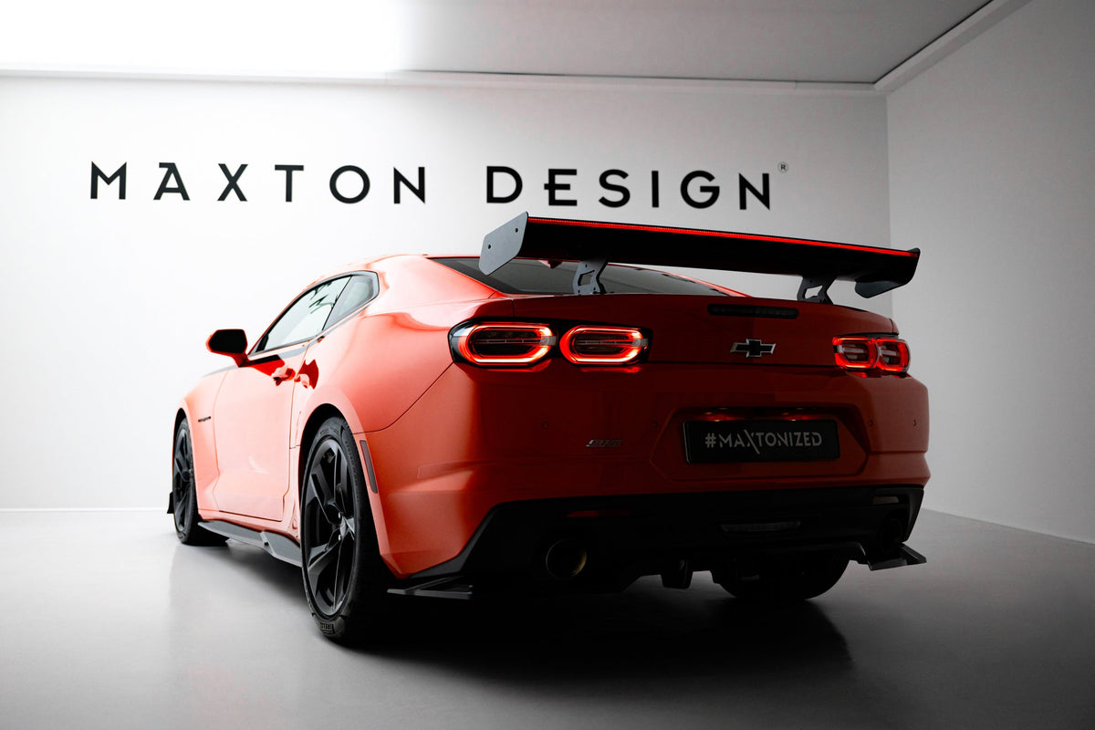 Alerón de carbono con soportes internos + LED para Chevrolet Camaro SS Mk6 Facelift