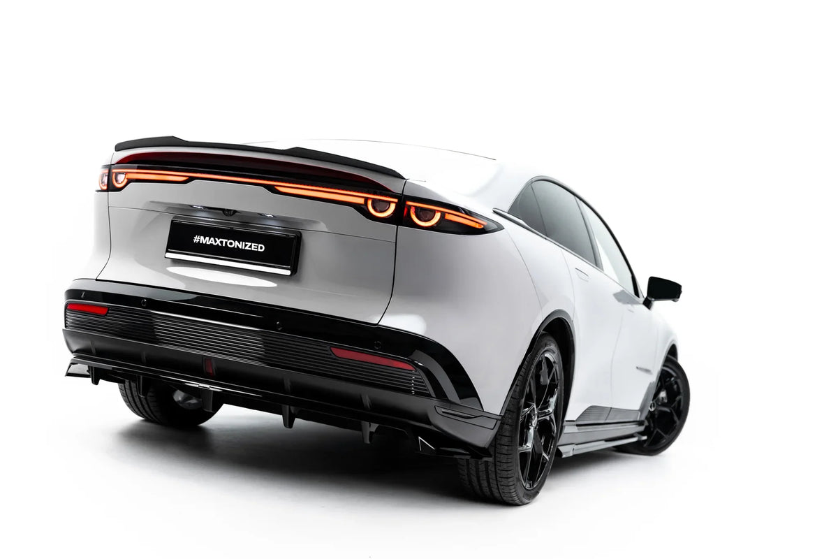 Splitter trasero (con barras verticales) para Mazda 6e Mk1