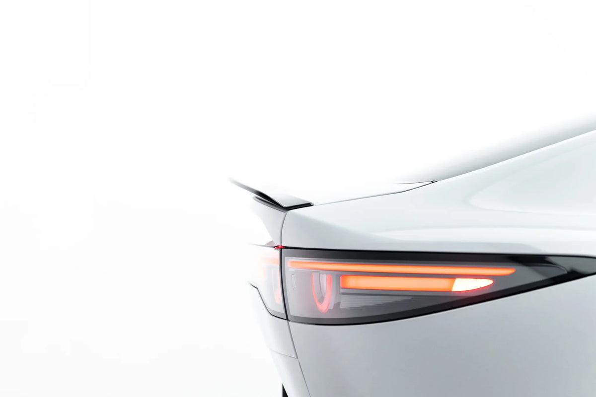 Extensión de alerón para Mazda 6e Mk1