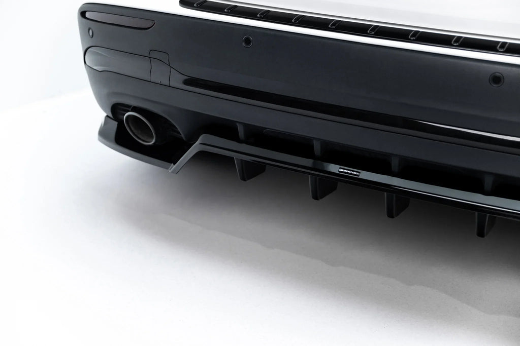 Splitter trasero (con barras verticales) para Mercedes-AMG GLA 35 H247