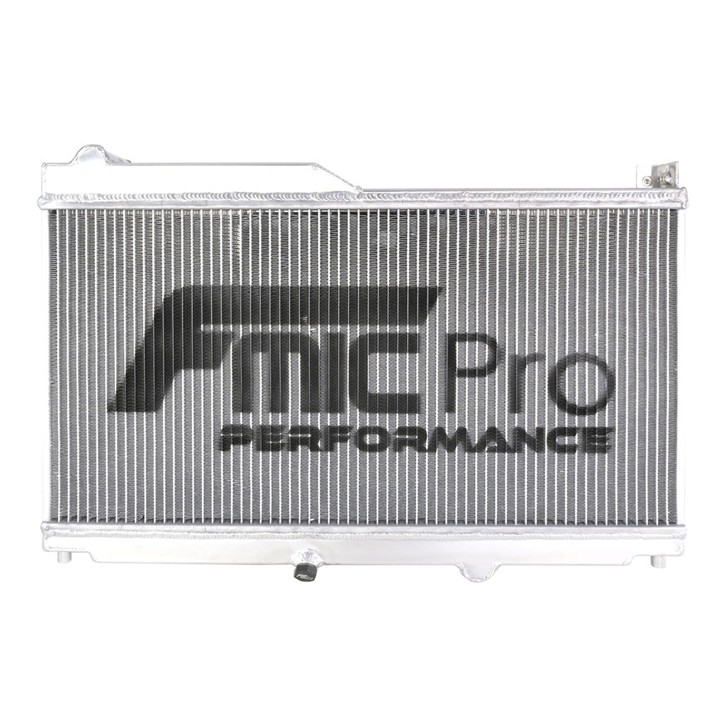 Radiador de agua universal FMIC.Pro 648 mm x 414 mm x 65 mm