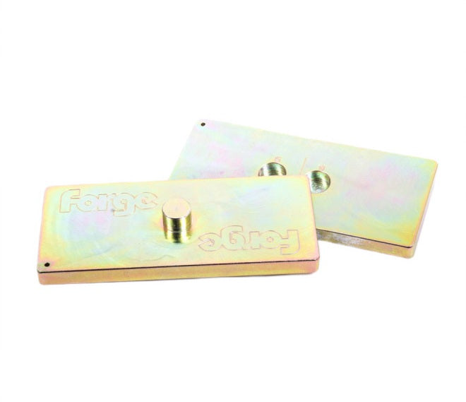 Placas de reposicionamiento del eje trasero Forge Motorsport FMAOP1 para Volkswagen Caddy 2004-2011