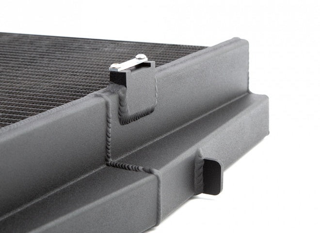 Radiador chargecooler Forge Motorsport FMCCRAD12.N para Toyota Supra A90 BMW Z4 negro