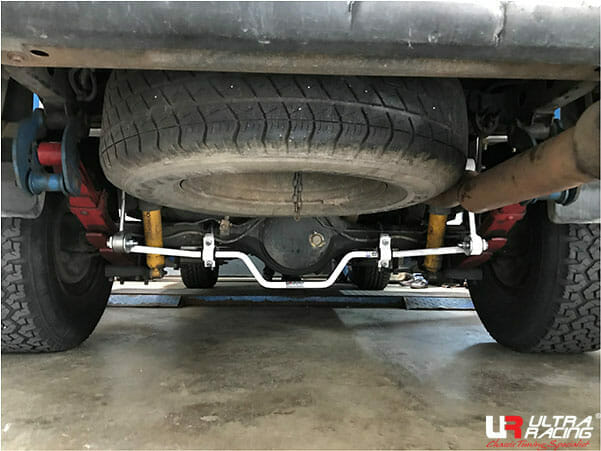 Barra estabilizadora trasera 19 mm Ultra Racing para Isuzu D-Max 2.ª generación 2011 2.5D