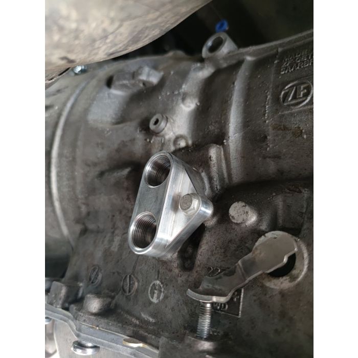 Adaptador de enfriador de aceite para ZF 8HP BMW IOD Performance