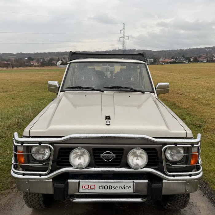 Baca de techo corta de aluminio con retroiluminación IOD Performance para Nissan Patrol Y60 SWB