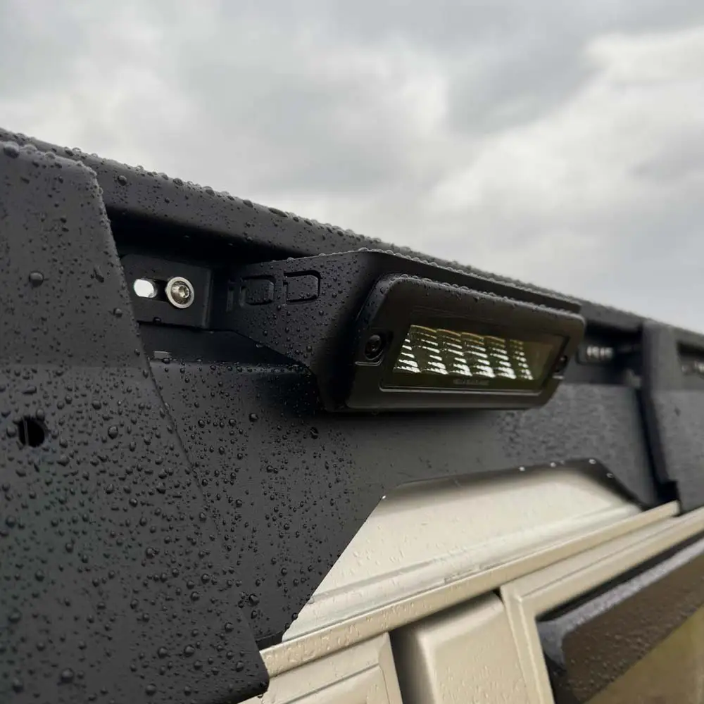 Baca de aluminio corta con retroiluminación IOD Performance para Nissan Patrol Y60 SWB