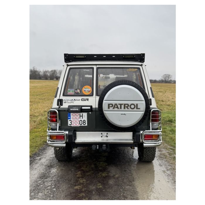 Baca de techo larga de aluminio con retroiluminación IOD Performance para Nissan Patrol Y60 LWB
