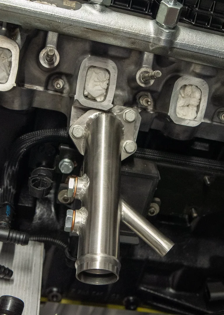 Tubo de salida de refrigerante IOD Performance para BMW M57