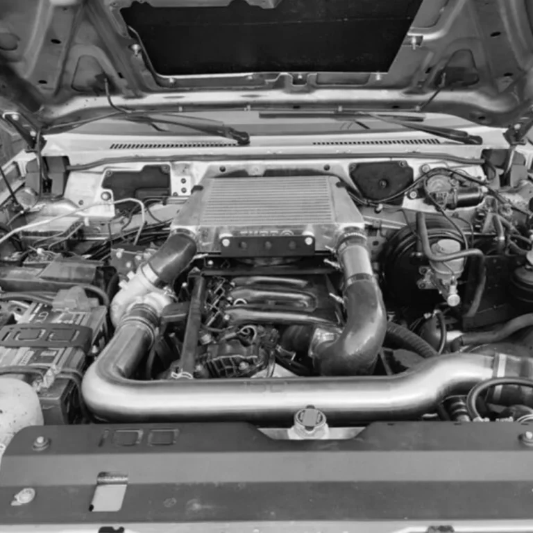 Kit de soporte para intercooler top mount para Nissan Patrol Y61 con motor BMW M57 3.0d D2 D3 IOD Performance