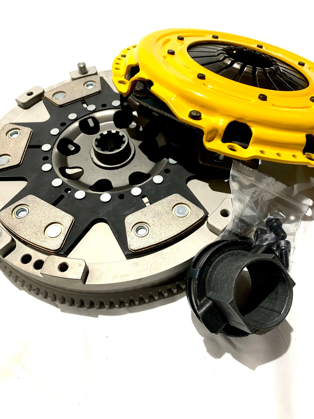 KIT EMBRAGUE REFORZADO + VOLANTE MONOMASA BMW