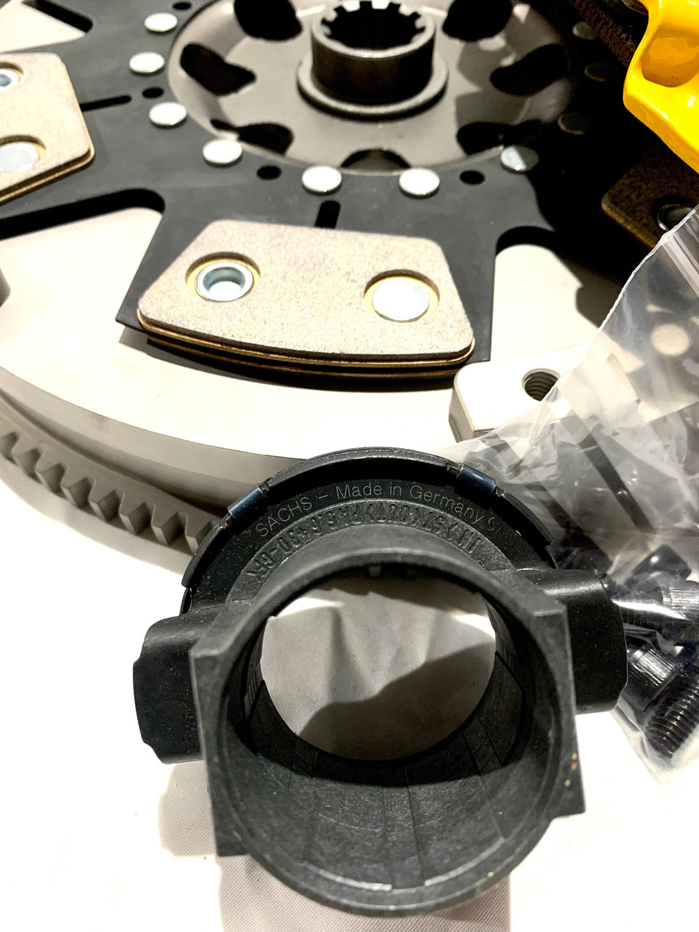 KIT EMBRAGUE REFORZADO + VOLANTE MONOMASA BMW