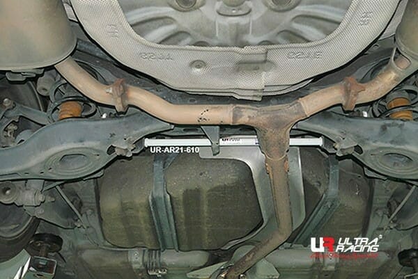 Barra estabilizadora trasera 21 mm Ultra Racing para Mazda 6 (GH1) 2.0/2.5 2WD HB 07-12