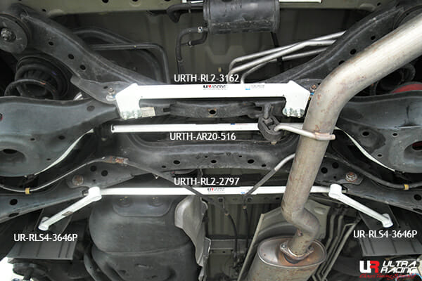 Barra estabilizadora trasera 20 mm Ultra Racing para Nissan Elgrand (E52) 3.5 V6 2WD 10+