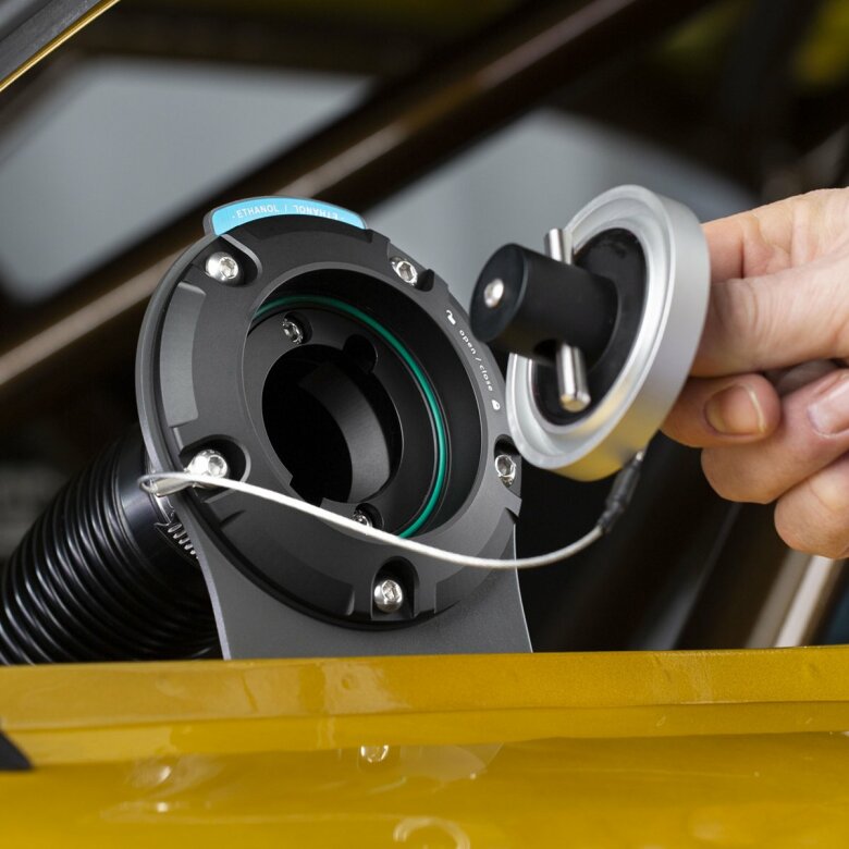 Filler cap and fuel hose kit for CFC Unit