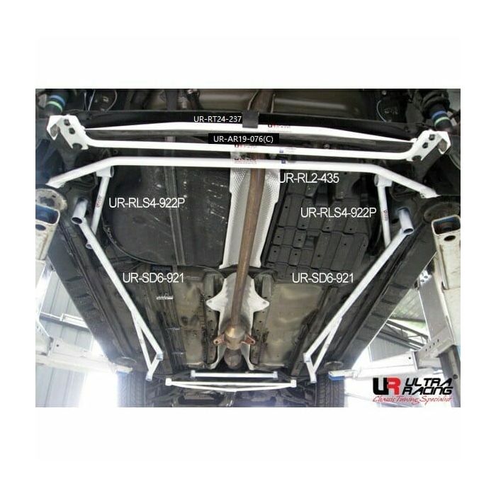 Ultra Racing 19mm rear anti-roll bar for Toyota Wish (AE10) 1.8 2WD 03-09