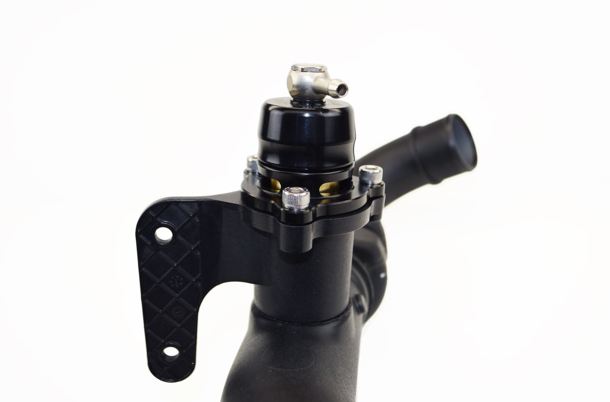 Blow off BOV Turbosmart TS-0203-1081 Kompact Shortie Dual Port para Ford Mustang EcoBoost 2015+