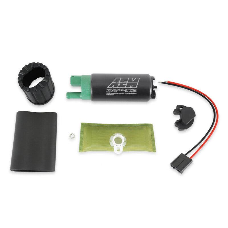 AEM 50-1230 Bomba de combustible compacta universal de 400 l/h con una salida con púas para E85