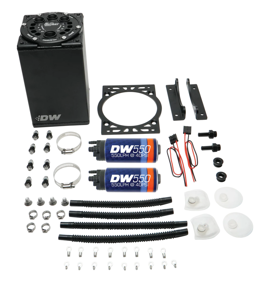 Surge tank de 3,0 L con doble bomba DW550 DeatschWerks – otra vista