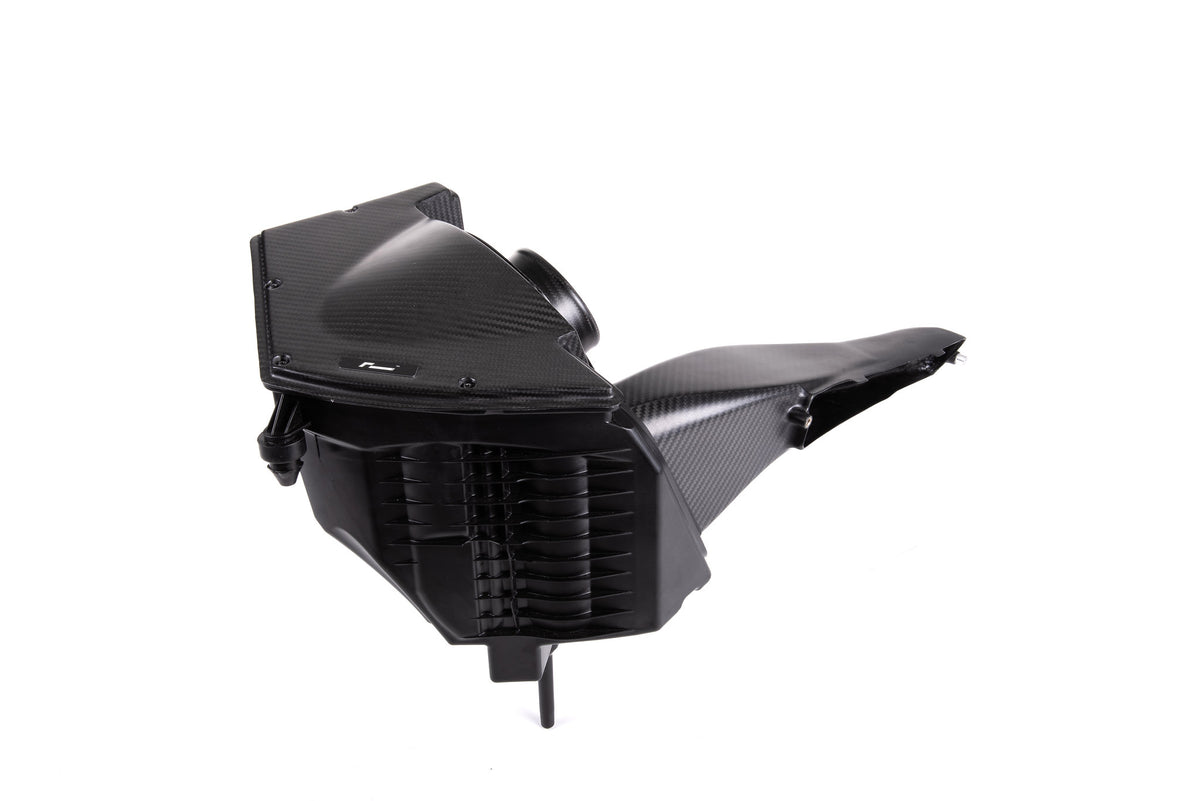 Sistema de admisión RacingLine con filtro Trifoam para Audi S4 S5 B9 3.0T