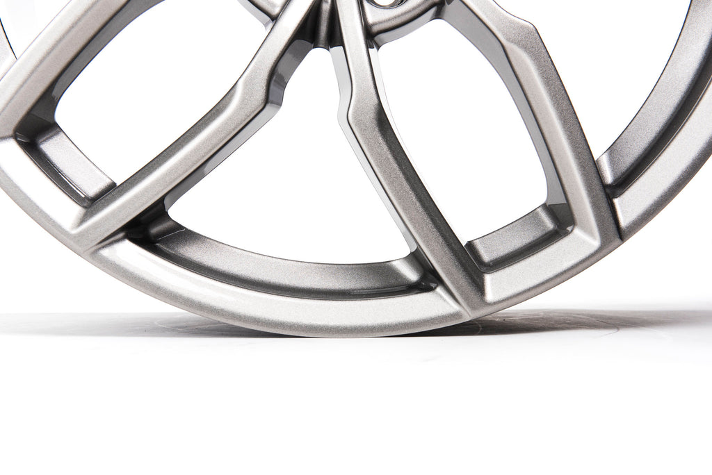 Llanta RacingLine R360 19" x 8,5" ET44 1 llanta Bright Silver