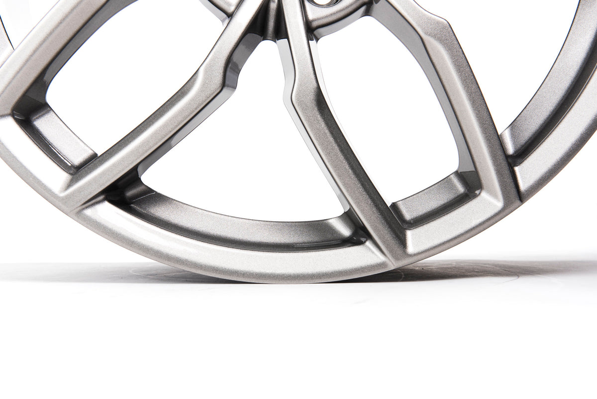 Llanta RacingLine R360 19" x 8,5" ET44 1 llanta Bright Silver