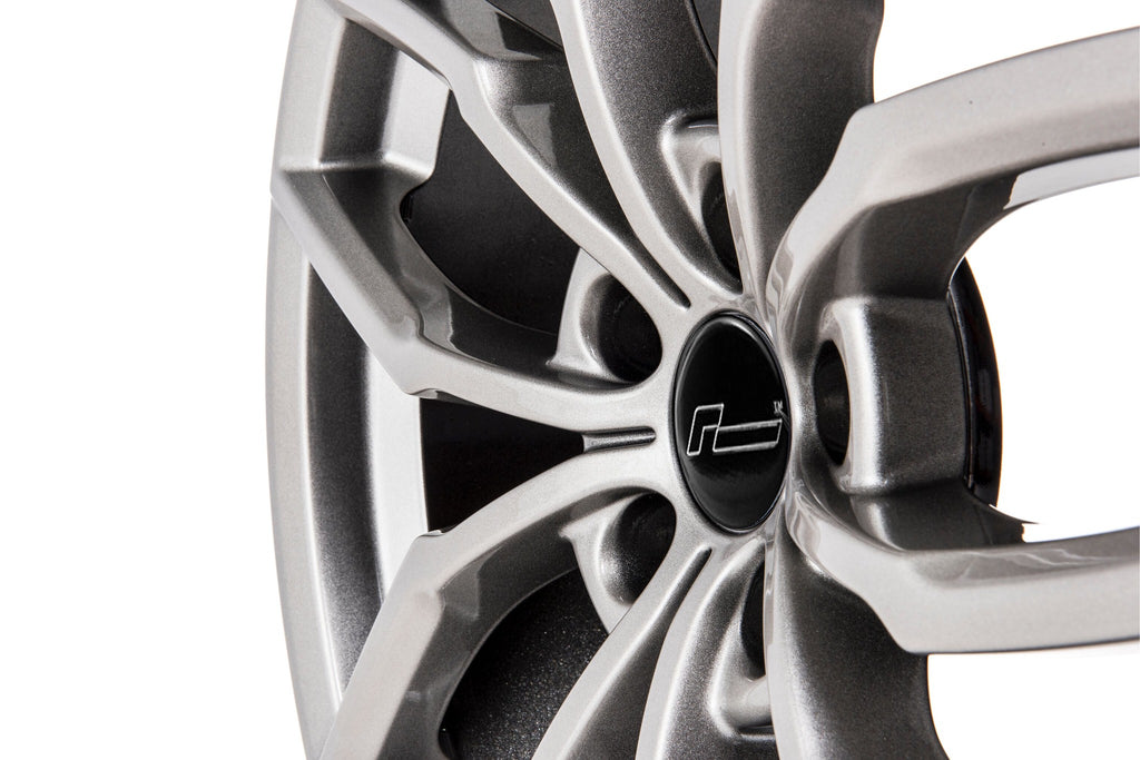 Llanta RacingLine R360 19" x 8,5" ET44 1 llanta Bright Silver