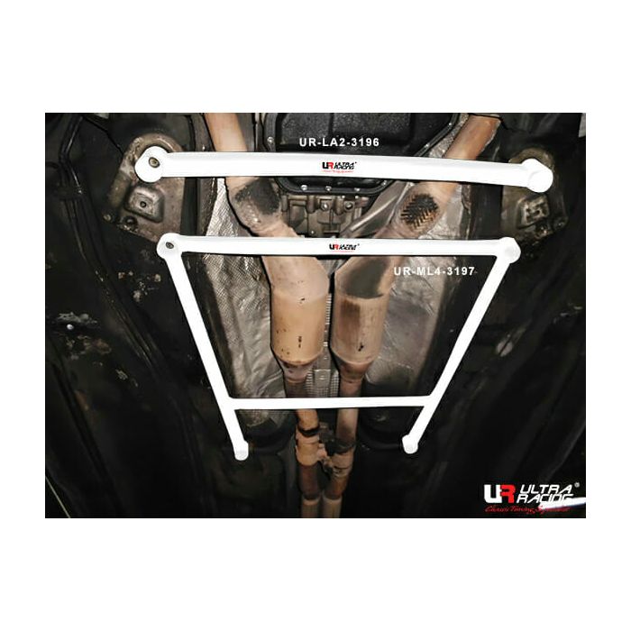 Ultra Racing Front Lower Anti-Roll Bar (3196) for Audi A6 C5 (TYP 4B) 2.4 V6 2WD 97-04