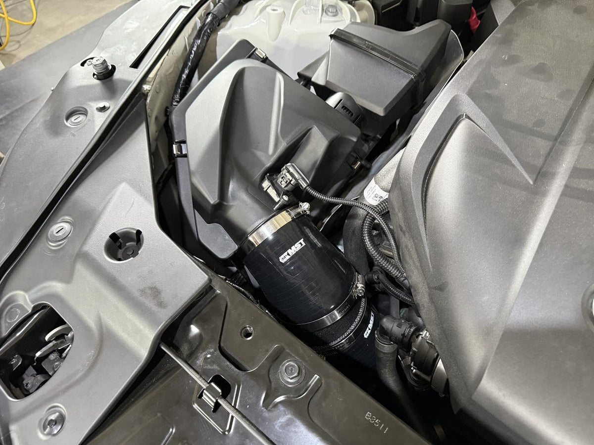 Turbo pipe de admisión MST Performance para BMW B58 3.0 Serie G 240 340 440