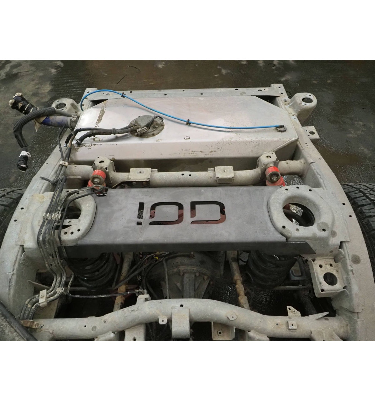 Refuerzo de torreta de muelle IOD Performance Nissan Patrol Y60 / Y61