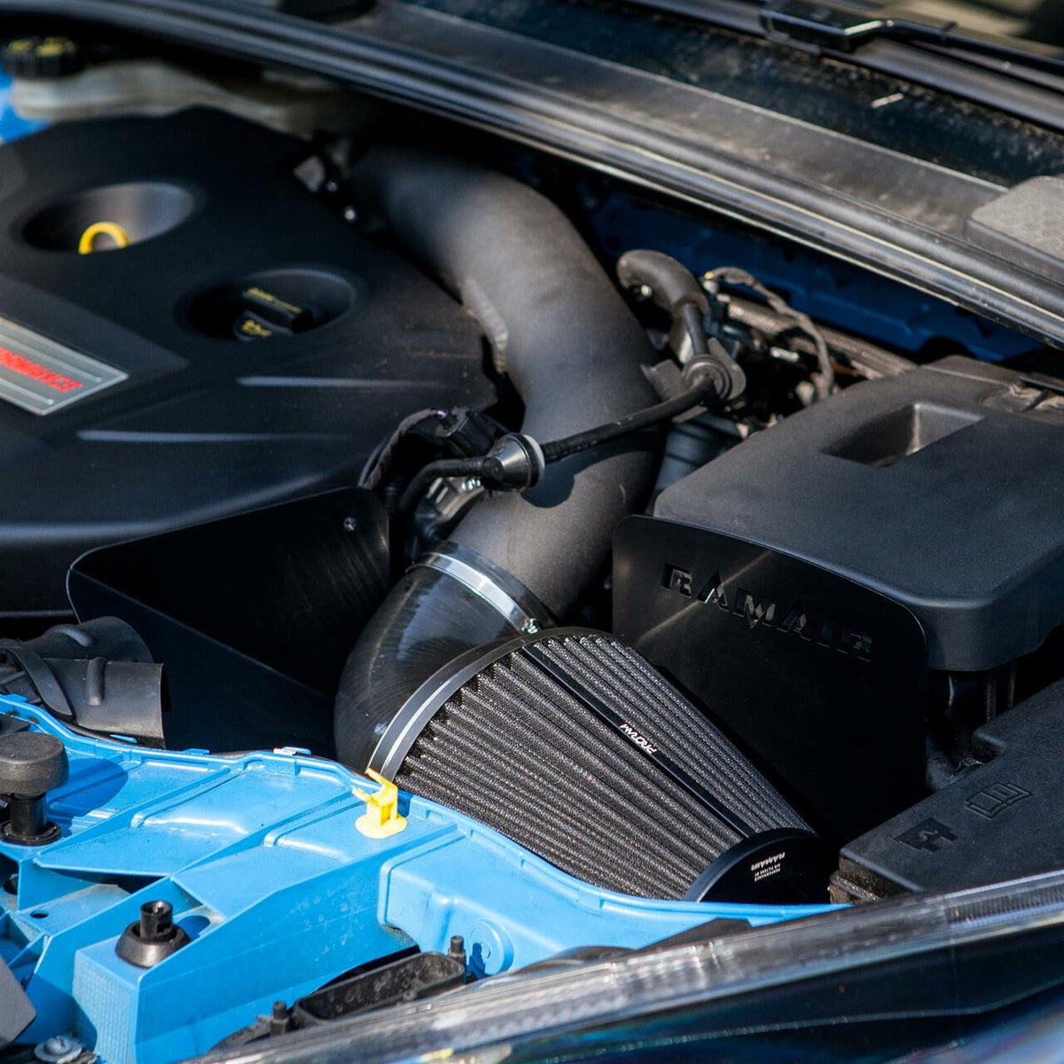 Kit de admisión con filtro de aire Proram PRK-118-BL para Ford Focus RS mk3