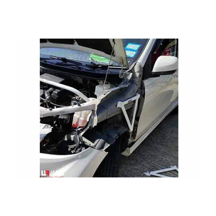 Ultra Racing Fender Braces (617P) for Toyota Avanza (F650) 1.5 2WD 11-16