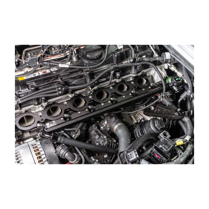 Kit de tuberías para soporte de combustible MK5 Supra Microglass Radium Engineering