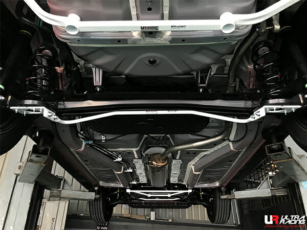 Barra estabilizadora trasera 16 mm Ultra Racing para Perodua Ativa 1.0T 2WD 21+