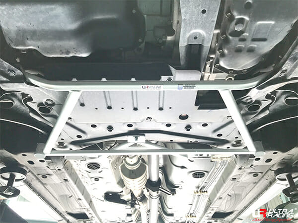 Barra inferior delantera (3495) Ultra Racing para Mitsubishi ASX 2.0 2WD/4WD 13+