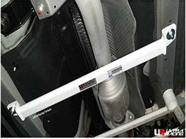 Mid Lower Brace (3982) Ultra Racing para Mitsubishi Eclipse Cross 1.5T 4WD 17+
