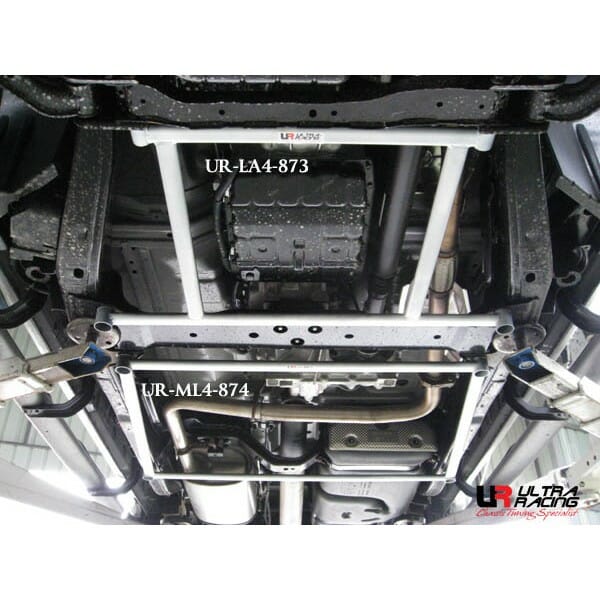 Barra central inferior (874) Ultra Racing para Nissan Navara (D40) 2.5 4WD 04-17