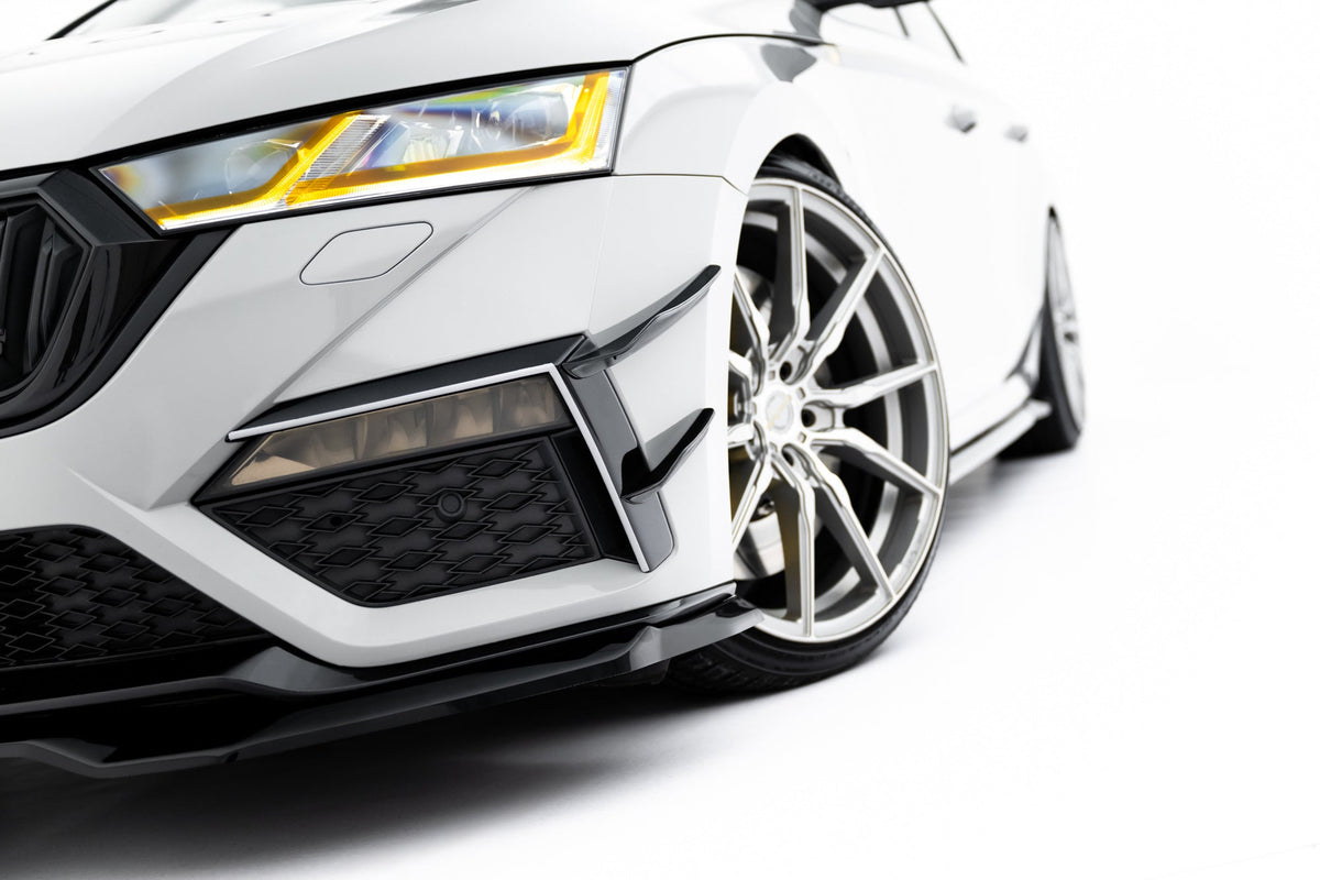 Canards de parachoques delantero para Skoda Octavia RS Mk4