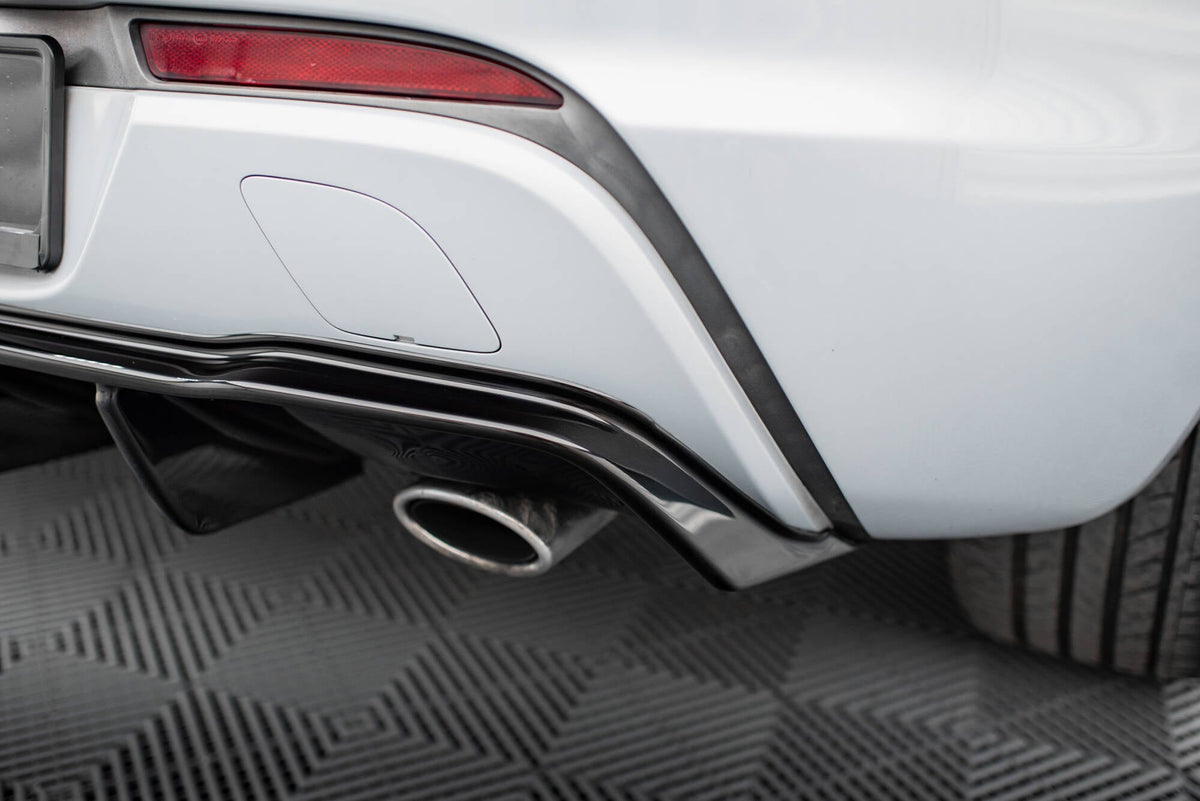 Difusor trasero para Opel Astra GTC OPC-Line J (Version with single Exhausts on both sides)