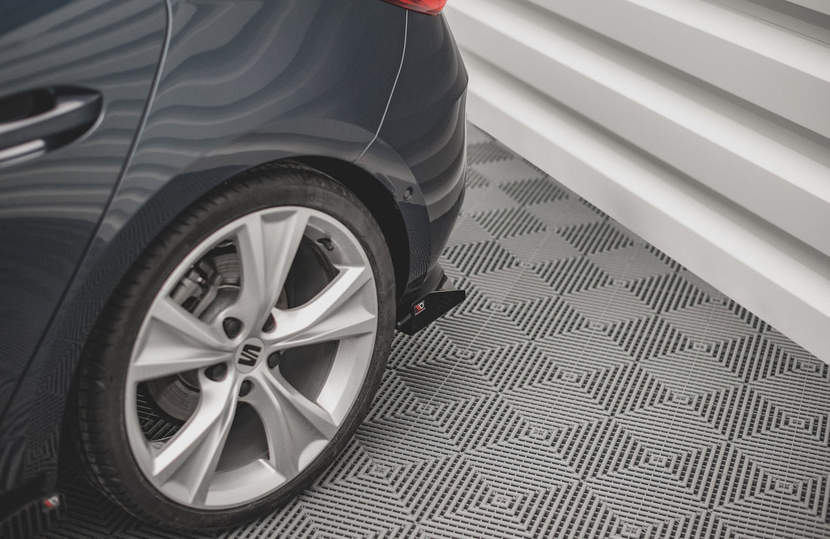 Difusor trasero Street Pro + flaps para Seat Leon FR Hatchback Mk4