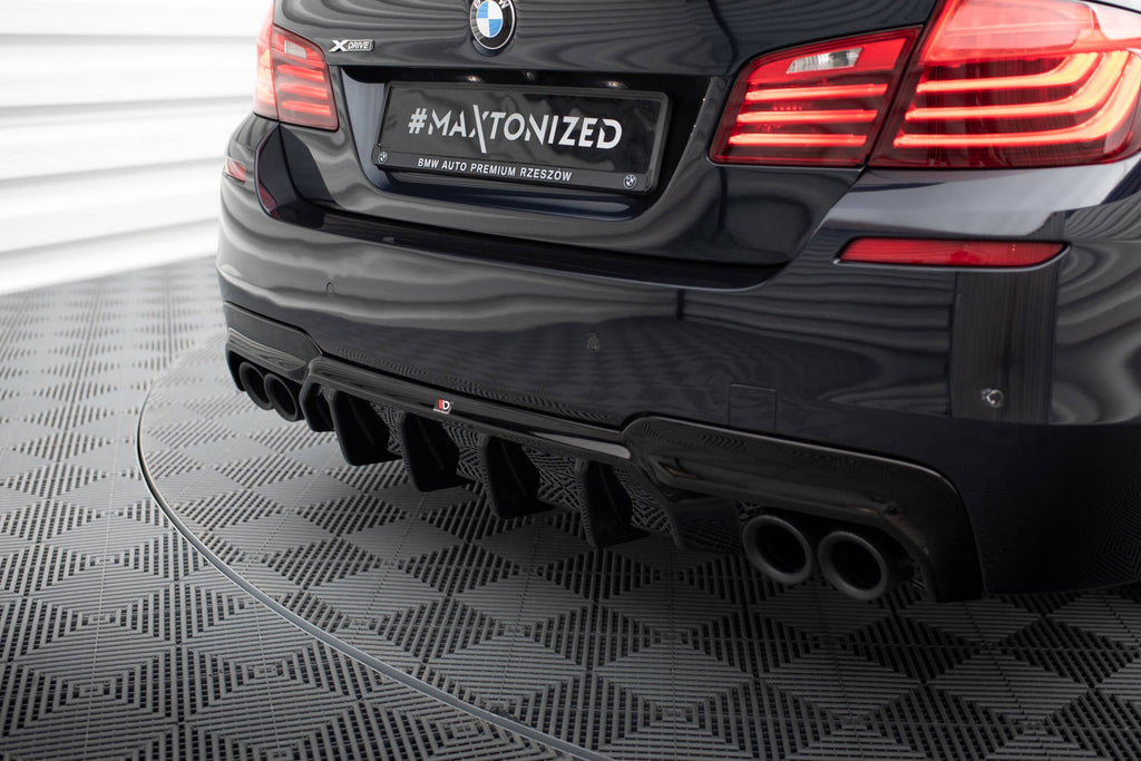 Difusor trasero V.2 para BMW 5 M-Pack F10 / F11 (Version with two double Exhausts)